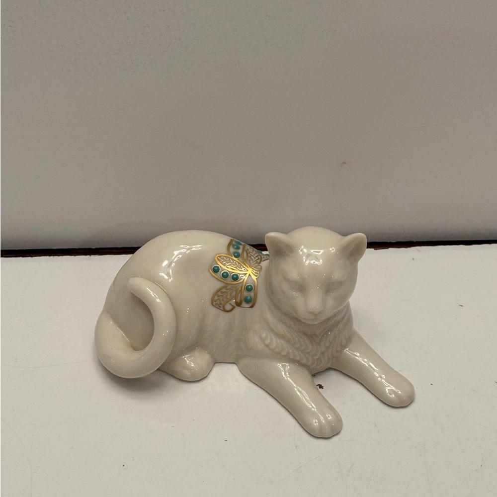 Beautiful Lenox China Jewels Collection cat